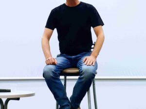 קתדרה: תפוחים מן המדבר -  סביון לבריכט